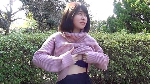 Coed Japanese Girl Cums From Toying Her Slit On Front Seat